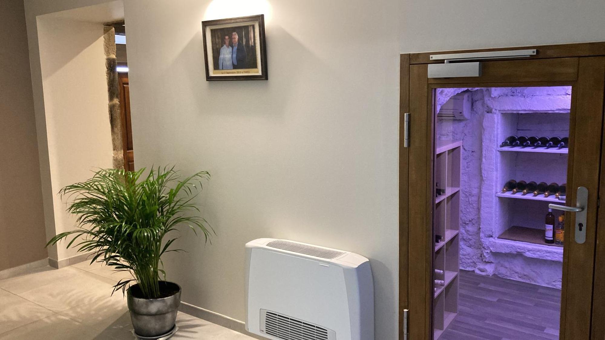Aux Vieux Arceaux Hotel Mercuer Ngoại thất bức ảnh